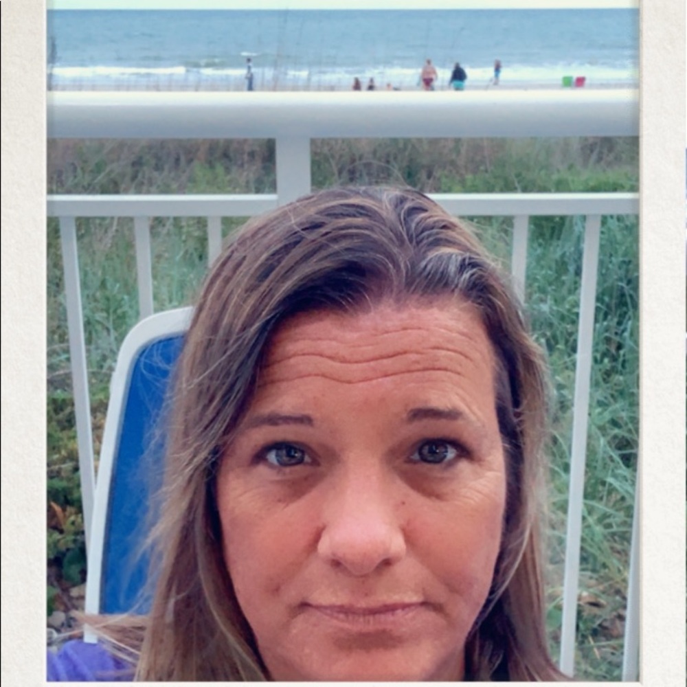 Meet your Posher, Monica